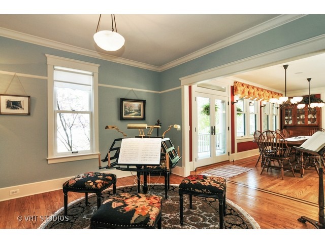 For Sale: 203 Dundee Ave Barrington, IL 60010