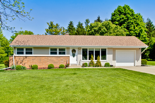For Sale: 23463 N Meadow Ln Barrington, IL 60010