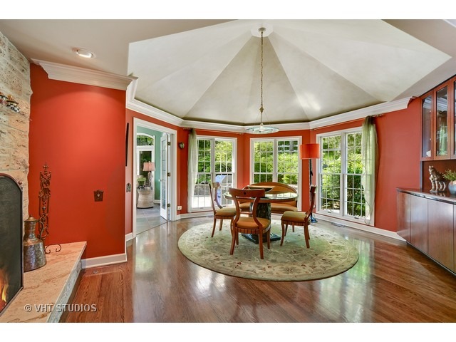 For Sale: 130 Haverton Way Barrington, IL 60010