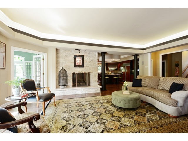 For Sale: 130 Haverton Way Barrington, IL 60010