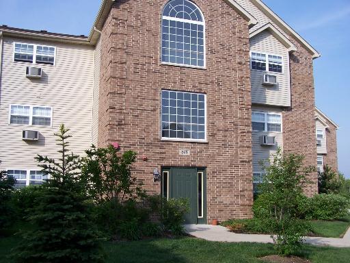 1616 Meadowbrook Dr