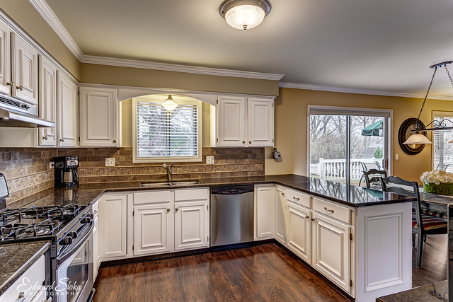3960 Peartree Dr