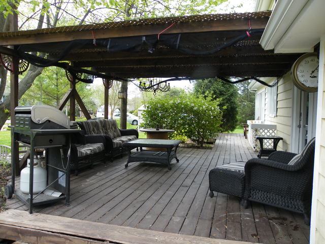 336 Warwick Ln
