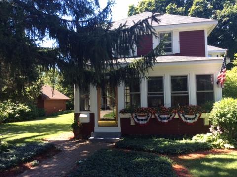 629 Edgebrook Dr