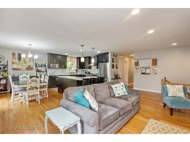 For Sale: 4506 David Ln Crystal Lake, IL 60014
