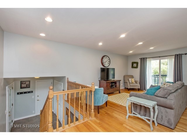 For Sale: 4506 David Ln Crystal Lake, IL 60014