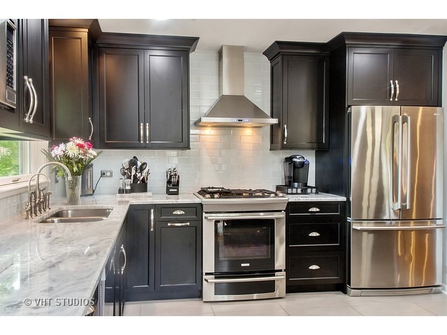 For Sale: 4506 David Ln Crystal Lake, IL 60014