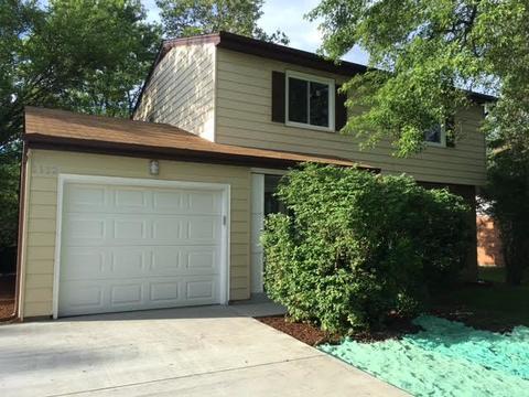 1065 Brookside Ln