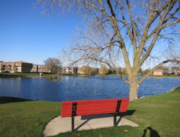 9420 Bay Colony Dr #3E
