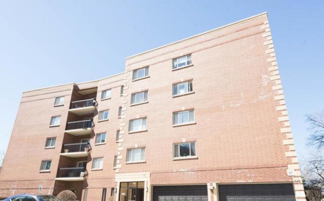 1600 E Thacker St #410