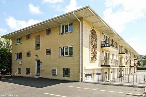 6807 N Milwaukee Ave #609