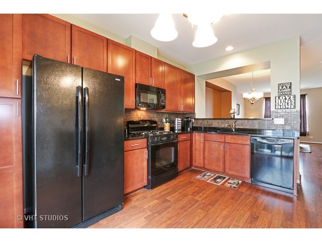 For Sale: 1251 Evergreen Ave Des Plaines, IL 60016
