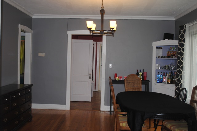 For Sale: 1014 Woodlawn Ave Des Plaines, IL 60016
