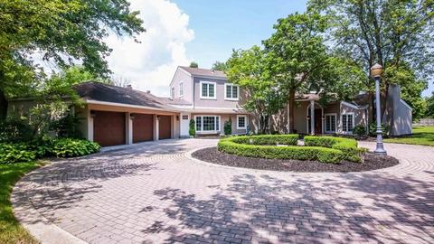925 Sheridan Rd