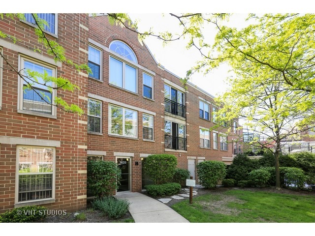 For Sale: 1625 Glenview Rd #APT 313 Glenview, IL 60025