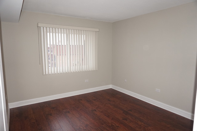 For Sale: 602 Cobblestone Cir #E Glenview, IL 60025