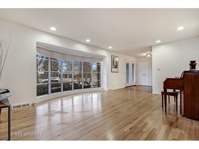 2333 Sussex Ln