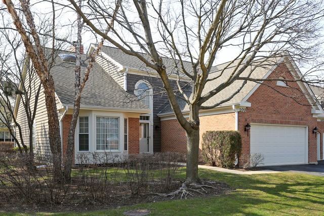 For Sale: 100 Penn Ct Glenview, IL 60026