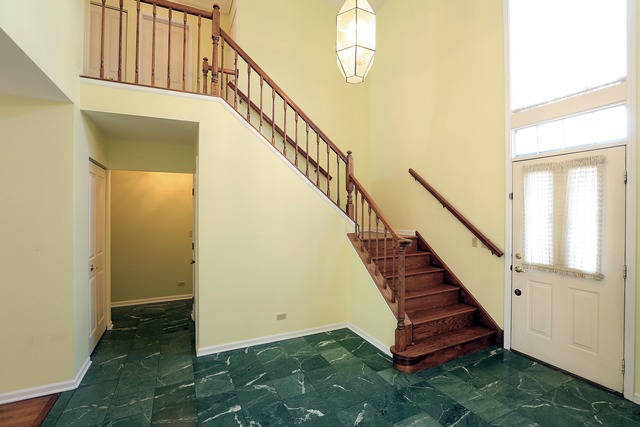 For Sale: 100 Penn Ct Glenview, IL 60026