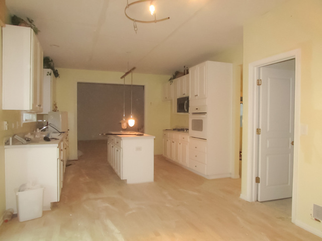 1484 Greystone Dr
