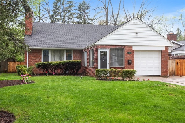 For Sale: 1450 Ferndale Ave Highland Park, IL 60035