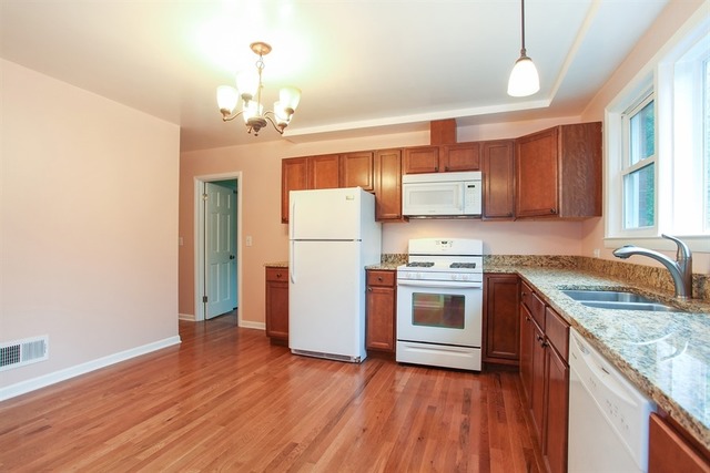 For Sale: 1450 Ferndale Ave Highland Park, IL 60035