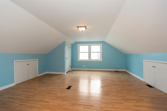 For Sale: 1450 Ferndale Ave Highland Park, IL 60035