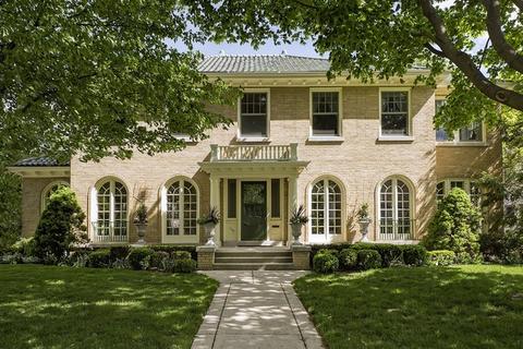 1615 Forest Ave