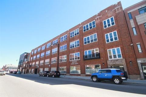 2440 N Lakeview Ave #18D