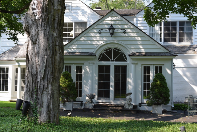 990 E Illinois Rd