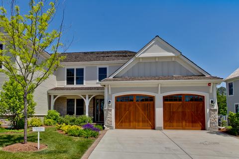 165 S Newport Ct