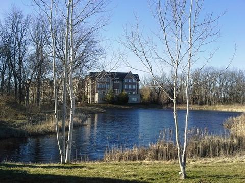 165 S Newport Ct