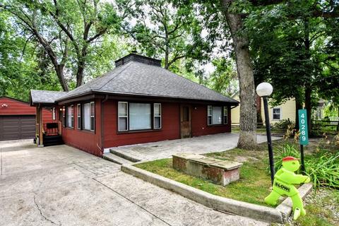 1161 Hillside Ave
