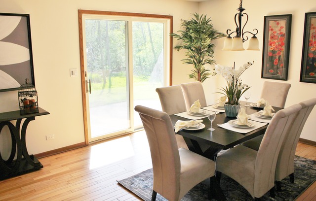 For Sale: 503 Arapaho Trl Lake Villa, IL 60046