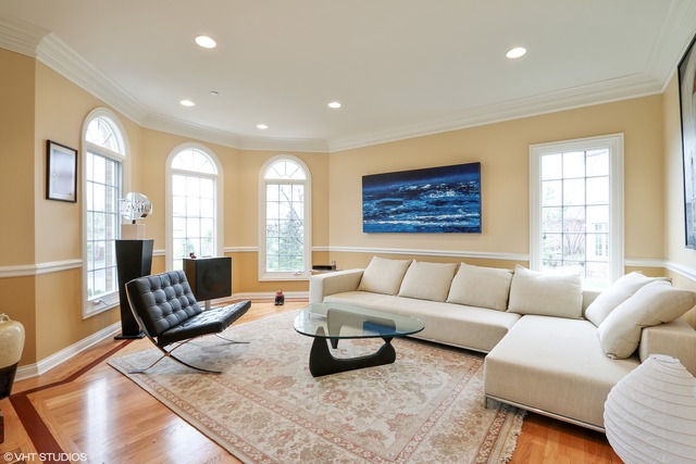 For Sale: 4905 Clover Ct Lake Zurich, IL 60047