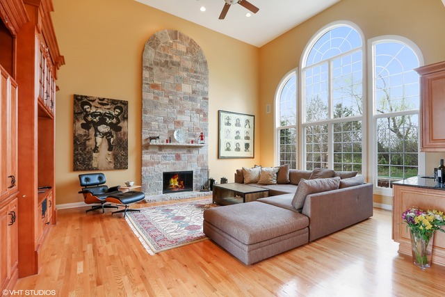 For Sale: 4905 Clover Ct Lake Zurich, IL 60047