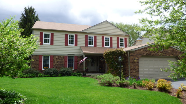 For Sale: 109 Lorraine Dr Lake Zurich, IL 60047