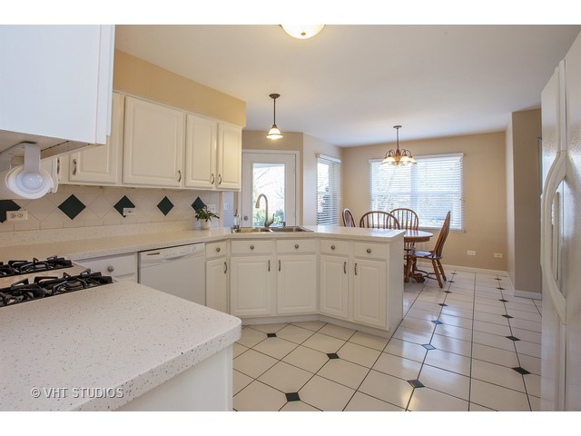 3303 W Skyway Dr
