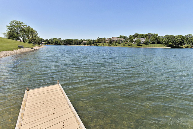 For Sale: 306 Weston Ct Mchenry, IL 60051