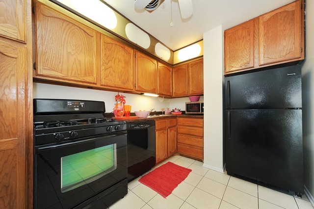 For Sold: 5506 Lincoln Ave #A523 Morton Grove, IL 60053