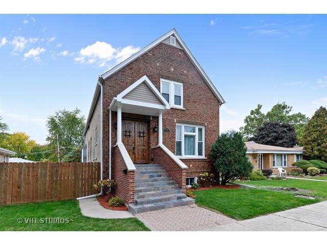 8814 Luna Ave