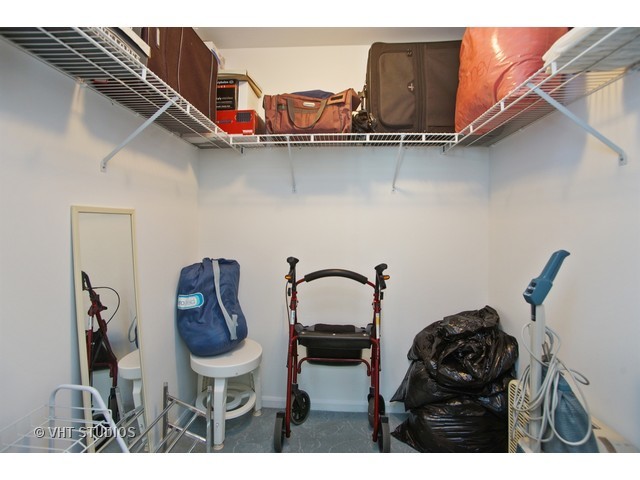 8630 Ferris Ave #401
