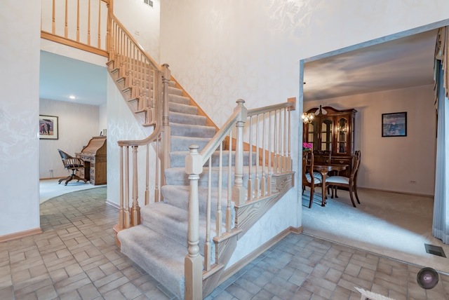 305 Autumn Ln