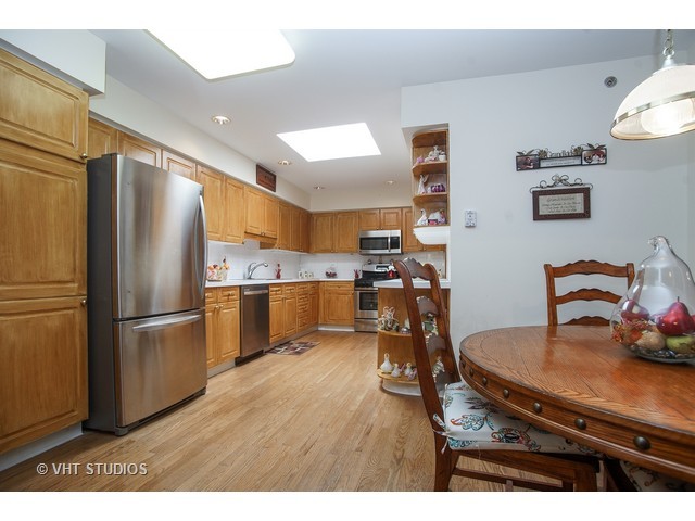 304 N Main St