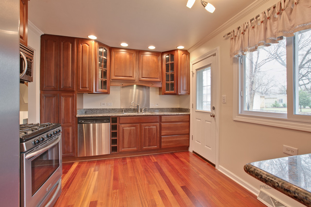 362 Country Club Dr