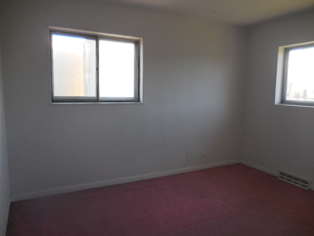 1400 N Elmhurst Rd #406