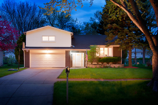 For Sale: 1805 E Basswood Ln Mount Prospect, IL 60056