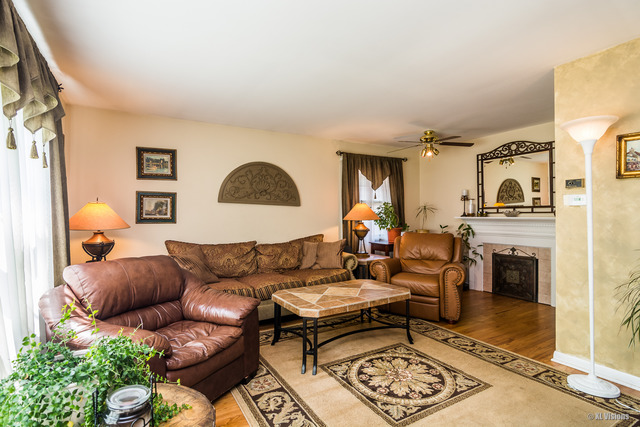 For Sale: Undisclosed Mundelein, IL 60060