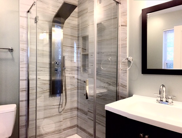 For Sale: 126 Pinehurst Dr Mundelein, IL 60060