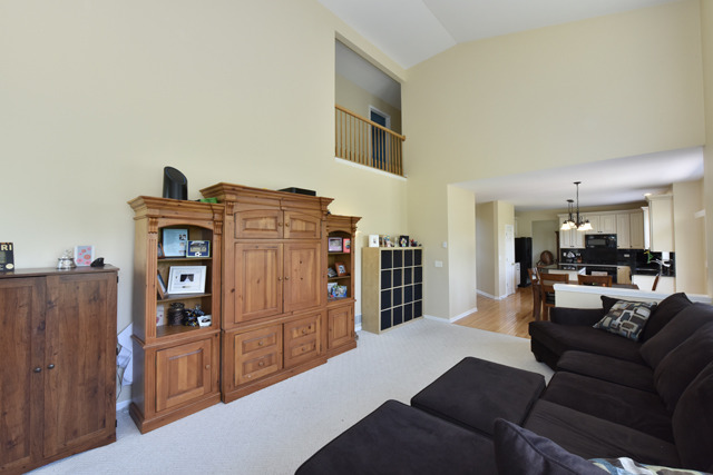 For Sale: 234 W Congressional Ct Vernon Hills, IL 60061
